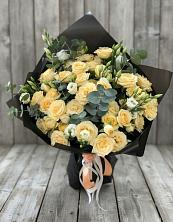 Букет цветов из:  Розы и Лизиантусы в Жилине