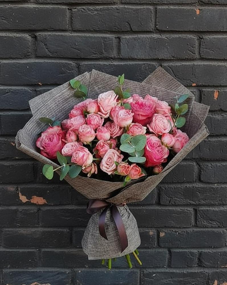 Букет цветов из: Розы в Жилине