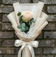 Букет цветов из:  Розы в Жилине