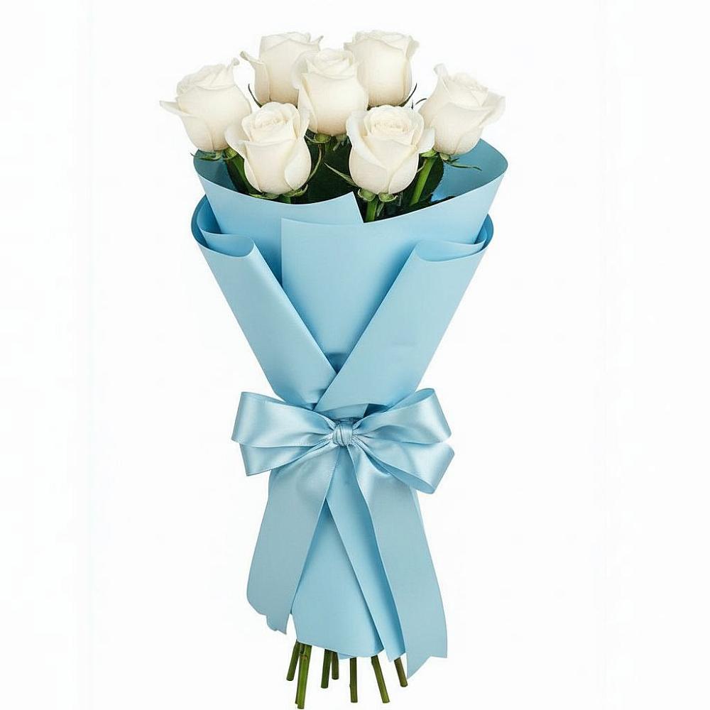 Букет 7 белых роз Проуд в Жилине