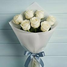 Букет 7 Белых роз Эдлесс Лав в Жилине