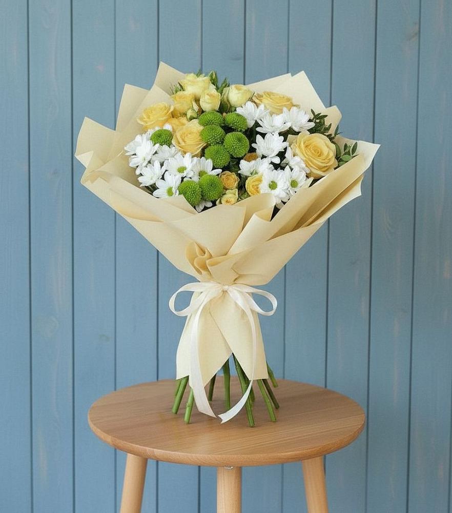 Букет цветов из: Хризантемы и Розы в Жилине