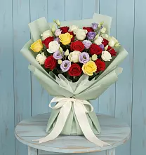 Букет цветов из:  Розы в Жилине