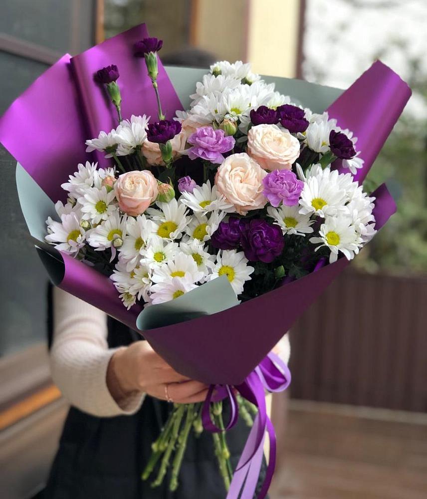 Букет цветов из: Хризантемы, Гвоздики и Розы в Жилине