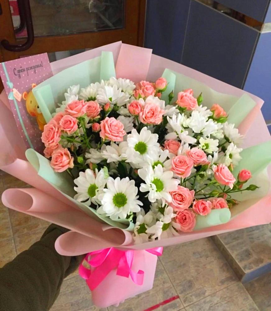 Букет цветов из: Розы и Хризантемы в Жилине