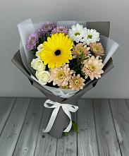 Букет цветов из:  Розы, Герберы и Хризантемы в Жилине