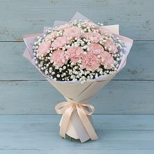 Букет цветов из:  Гвоздики в Жилине