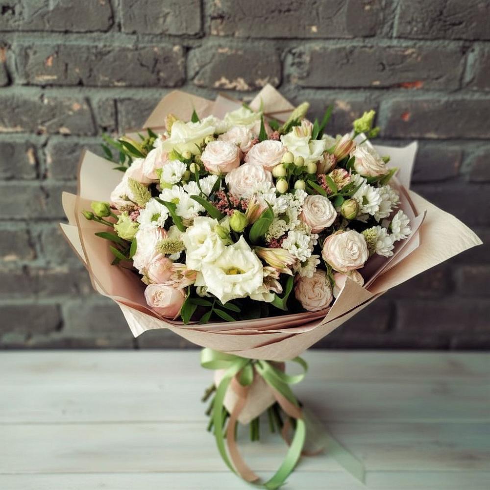 Букет цветов из: Альстромерии, Розы и Хризантемы в Жилине