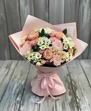 Букет цветов из:  Гвоздики, Розы и Хризантемы в Жилине
