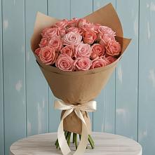 Букет цветов из:  Розы в Жилине