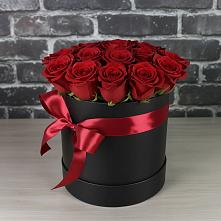 Цветочная композиция из Розы в шляпной коробке в Жилине