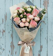 Букет цветов из:  Розы в Жилине