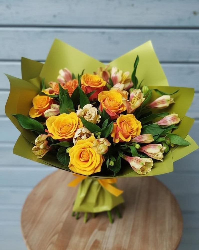 Букет цветов из: Альстромерии и Розы в Жилине