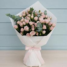 Букет цветов из:  Розы в Жилине
