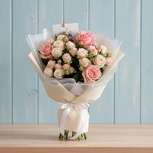 Букет цветов из:  Розы в Жилине