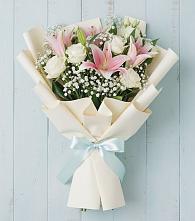 Букет цветов из:  Лилии в Жилине