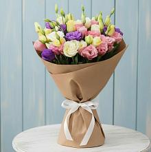 Букет цветов из:  Лизиантусы в Жилине