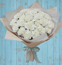 Букет цветов из:  Гвоздики в Жилине